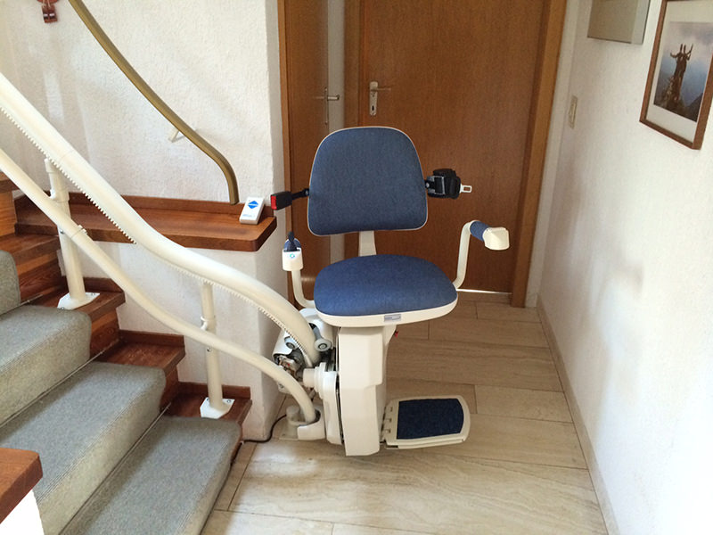 CURVED DUAL RAIL STAIRLIFTS KRAUS SAN DIEGO CHAIRLIFT